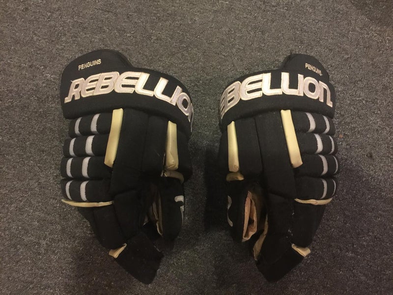 Pro Stock Pittsburgh Penguins 14.5 Rebellion Gloves