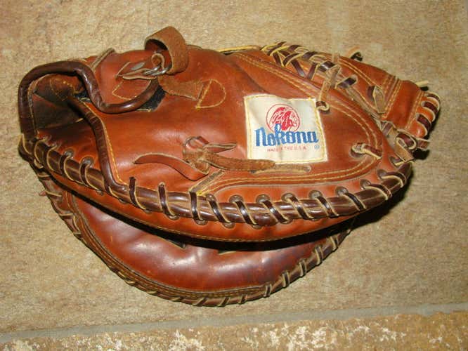 Nokona Catchers Glove