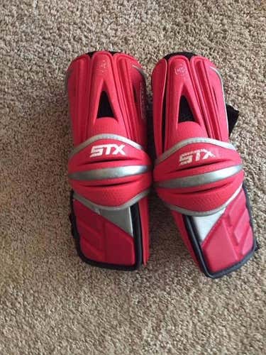 Stx assault arm pad (medium)- like new