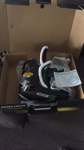 Bauer 1S goalie skates