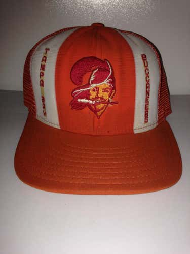 Tampa Bay Buccaneers Mesh Snapback