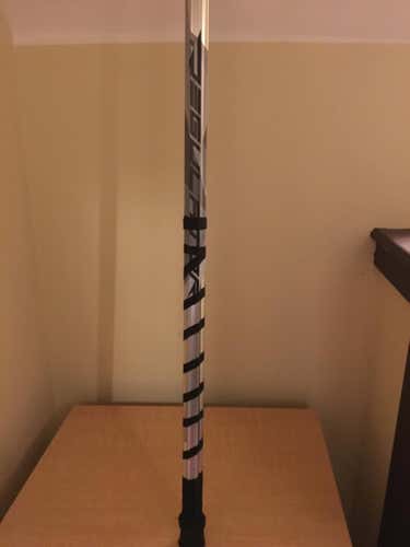 Warrior Regulator goalie shaft