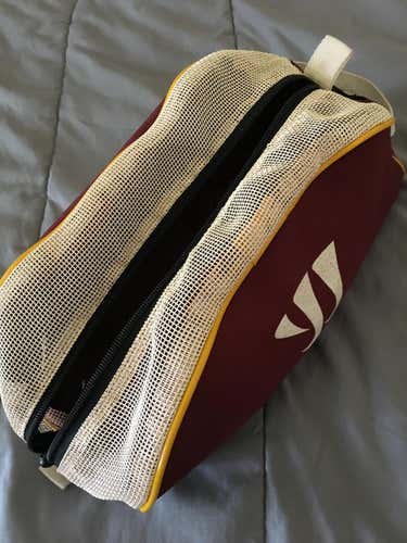 UMD Bulldogs Warrior Travel Accesory Bag