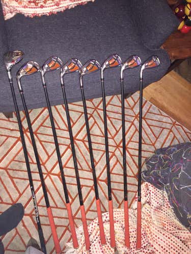 LH Cobra Amp Irons and Taylormade 5 hybrid -.75in