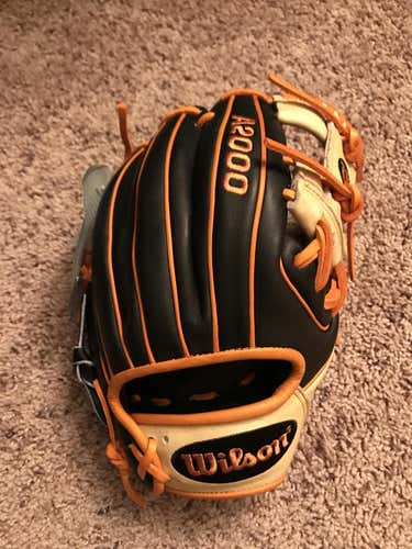 2017 Wilson A2000 Altuve