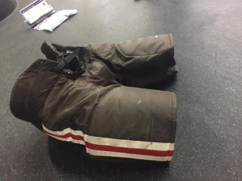 Pro stock brown bears hockey pants size medium, game worn in great condition!