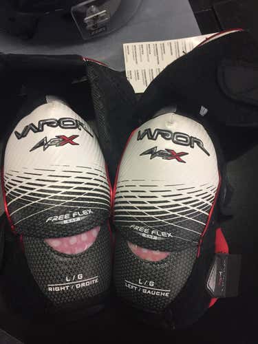 Bauer Apx elbow pads brand new in a size large