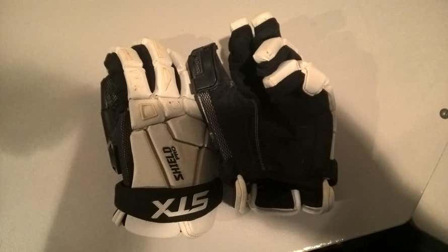 STX Shield Pro Goalie Gloves
