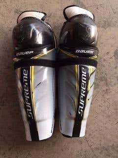 bauer .9 shin guards size 13"