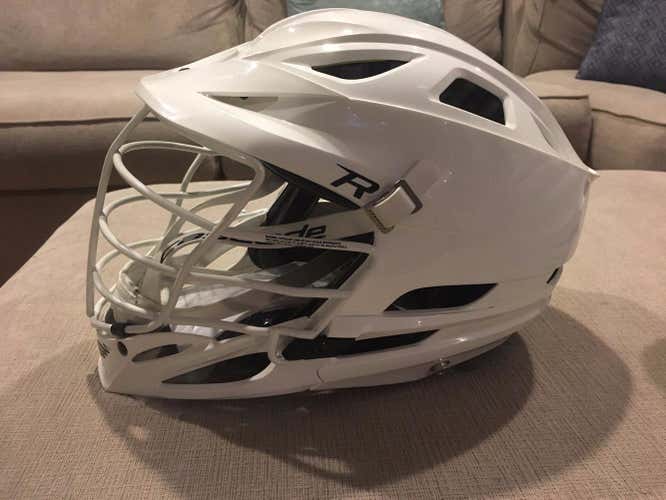 Brand New White Cascade R with Pearl Facemask