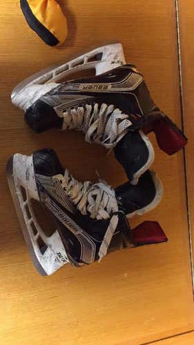 Bauer 1X Prostock Senior Size 7D Skates