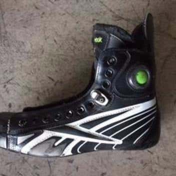 Reebok 6k skates size  8.5