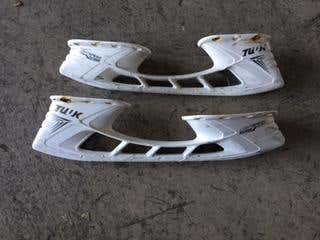 Bauer TUUK holder size 272  Boston College pro stock