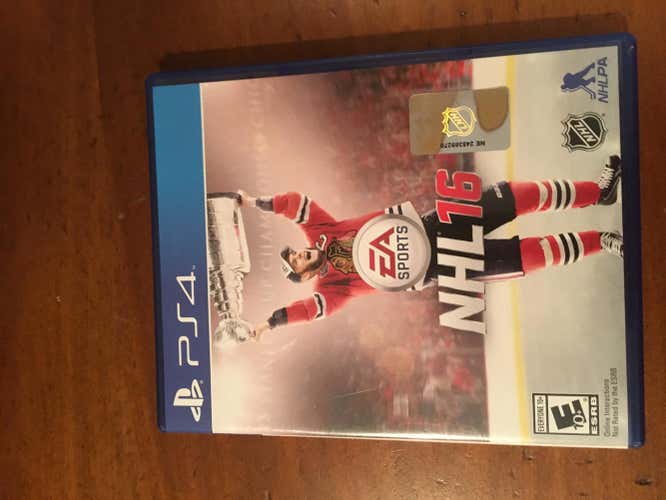 NHL 16 PS4 used- great condition