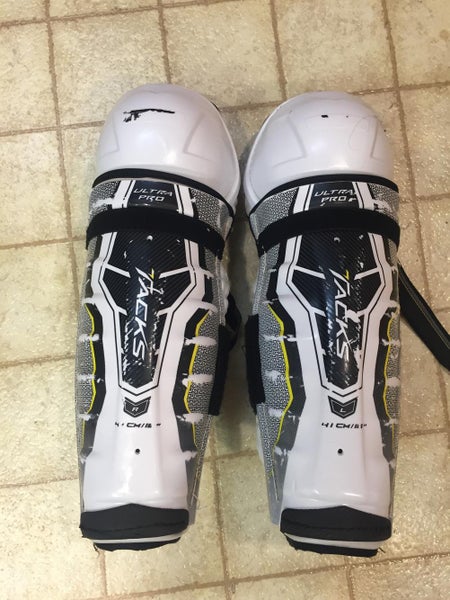 CCM UltraTacks Pro Shin Guards 16 in. (pro stock)