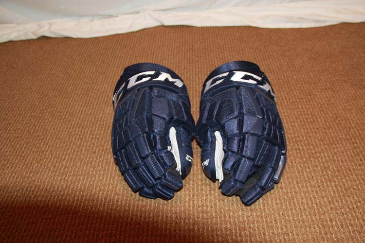 Mackinnon CCM Hockey Gloves