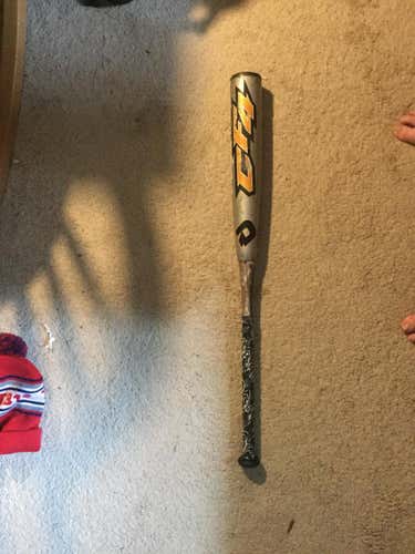 Used Demarini CF4 BBCOR 32inch with free lizard skin