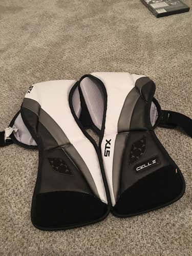 STX CELL2 shoulder pad