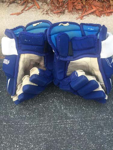 Bauer 4 roll gloves