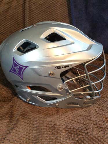 Furman Team Issued Stallion 650