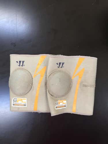 Warrior players club arm pads