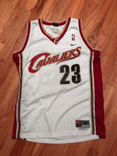 Throwback Cleveland Cavaliers Lebron James Jersey #23
