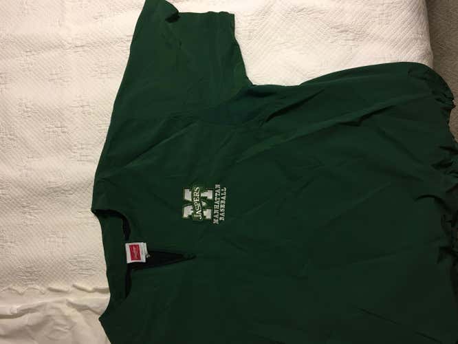 Manhattan College Jaspers baseball warm up