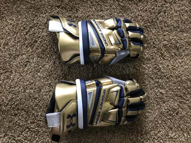 Notre Dame team Engage gold gloves