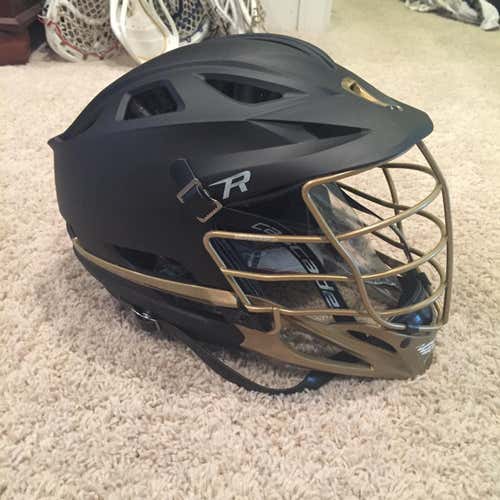New Cascade R - Matte Black/Gold