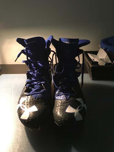 Under Armour Highlights Black and Blue