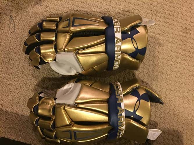 Notre Dame Under Armour Gloves- New