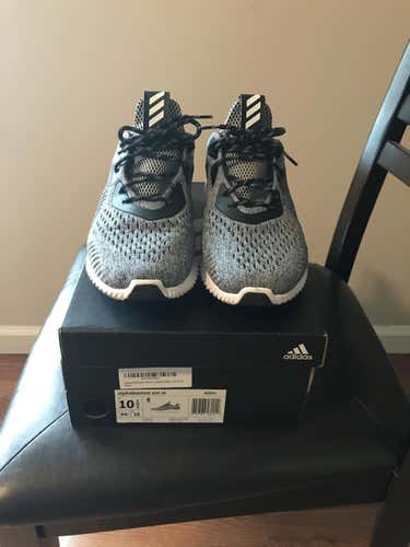 Adidas Alpha Bounce 10.5