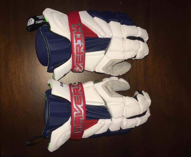 Maverick MAX Showtime 2016 Gloves