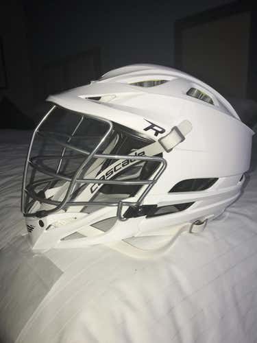BRAND NEW WHITE CASCADE R