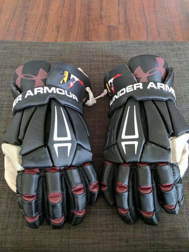 Washington College Gloves 2 PAIRS- UA Command & Maverik Rome NXT
