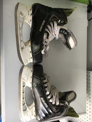 Bauer Vapor X100 LE size 9.5D