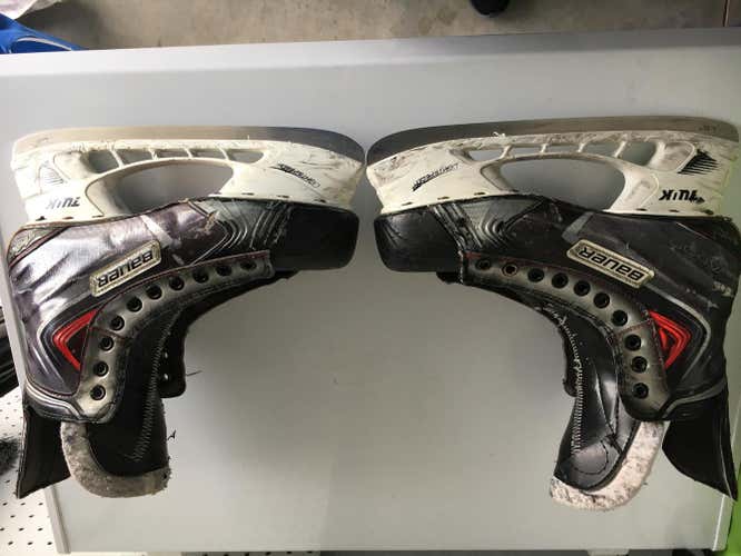 Pro stock Bauer Apx 2 Skates size 9.75