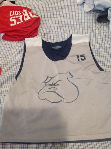 Used Yale reversible practice pinnie