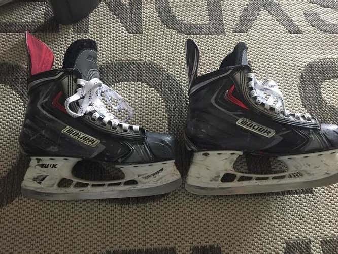 Bauer APX2 Skates