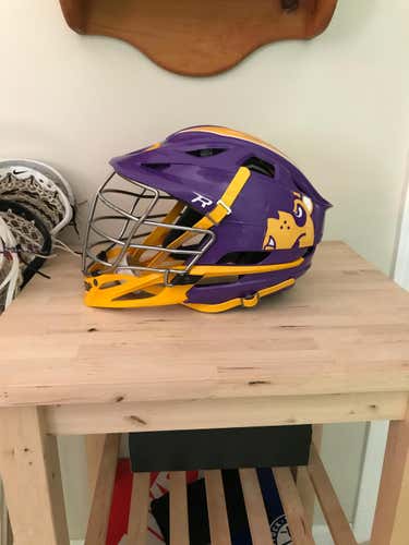 GAME USED - GREAT CONDITION!  CHEAPEST ON SLS...  GET IT BEFORE IT GOES