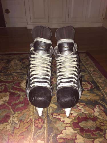 Bauer Vapor APX Size 9.5 Pro Stock Skates