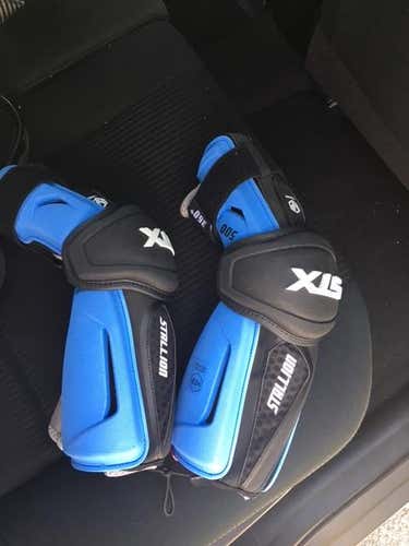 STX Stallion Arm Pads -Black and Blue NEW