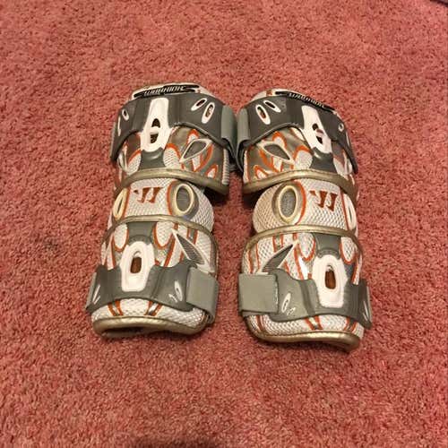 medium Warrior players club series arm pads