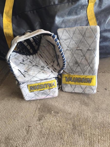 Alaska Fairbanks Vaughn V5 Prostock Glove and Blocker NCAA Return