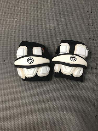 Mavrik Wonder Boy D elbow pads