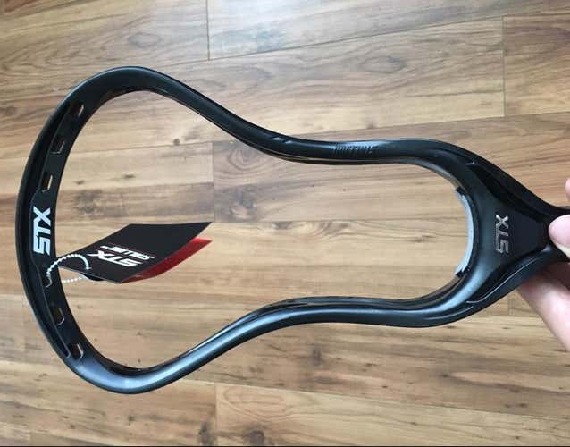 BNWT STX Stallion 700