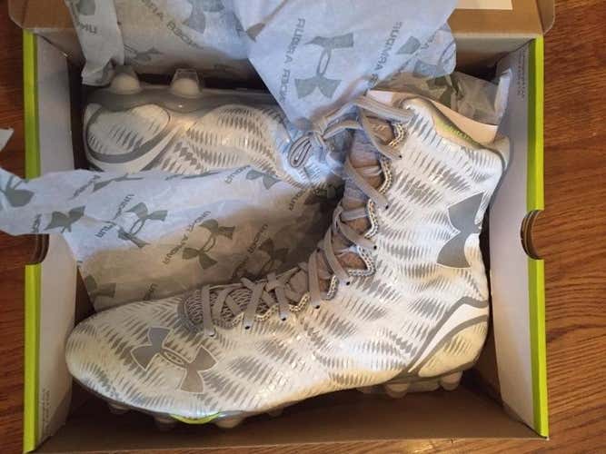 *BRAND NEW* Under Armour Highlight MC Cleat (size 11)