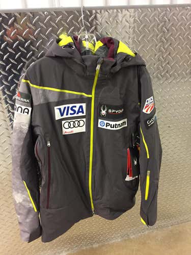 2017 US Ski Team Jacket. Size Women's 12 (medium)
