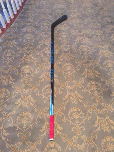 TRUE XC9 HOCKEY STICK RH 85