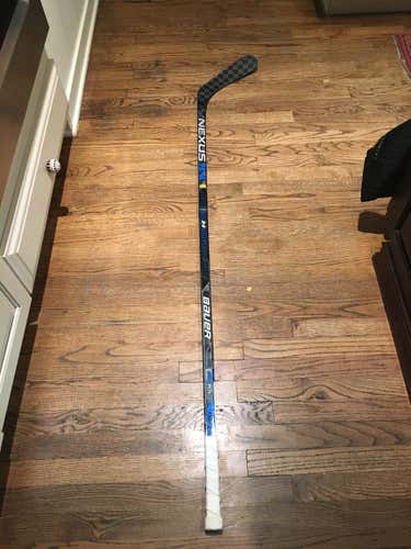 Pro Stock Bauer Nexus 1N RH P92 77 Flex Grip Hockey Stick